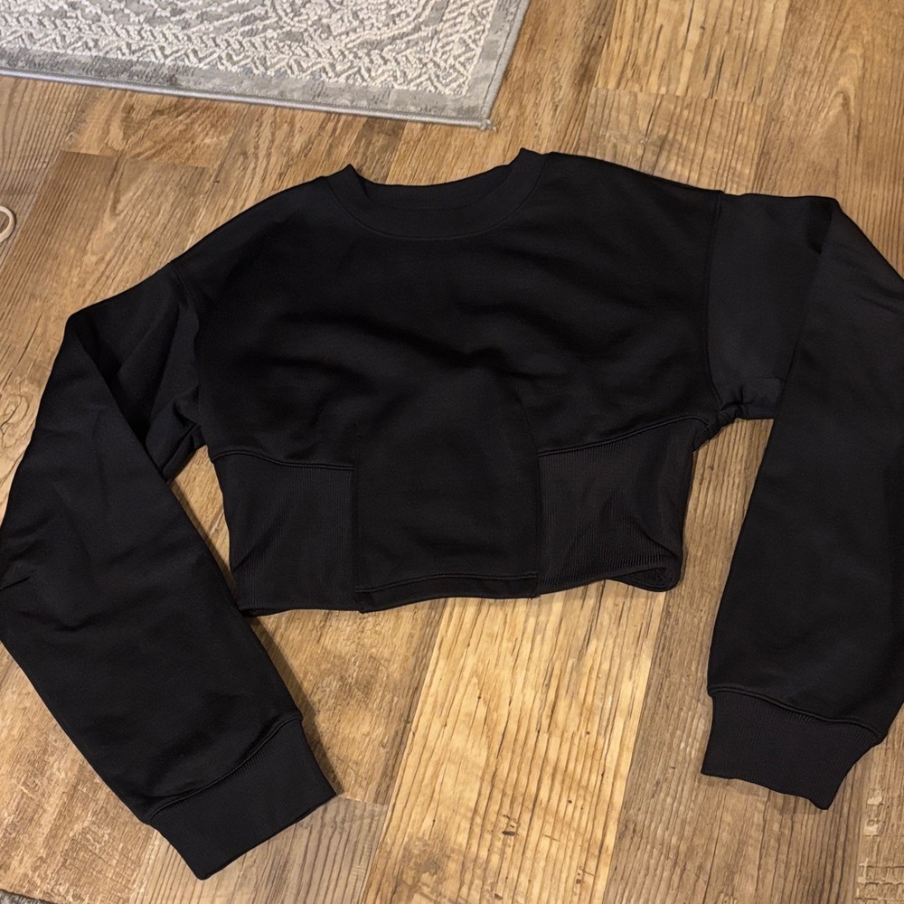 Nike Black Cropped Sweatshirt